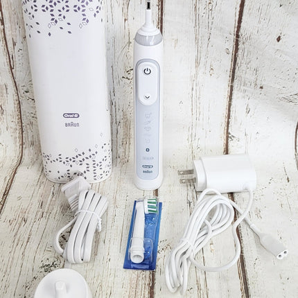 Braun Oral-B Genius X Limited 6 Cleaning Modes Electric Toothbrush w/ Charger