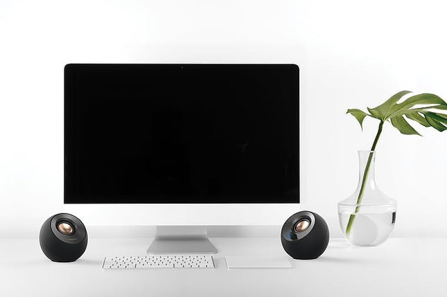 Creative Pebble V2 - Minimalistic 2.0 USB-C Powered Desktop Speakers