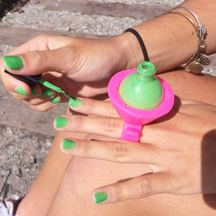 TCBWFY 4 Pack Ring Wearable Anti-Spill Nail Polish Bottle Holder Soft Flexible Silicone