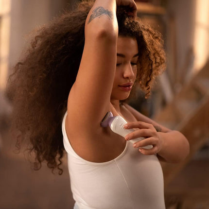 (New Open) Philips Female Grooming Lady Shaver Series 6000, 4 accessories, BRL136/00