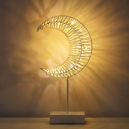 Lewondr Moon Shape Rattan Battery Powered Light, Winding Thread LED Crescent Lamp Light