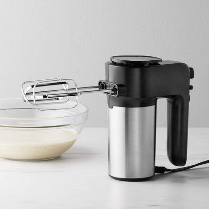 Amazon Basics 6-Speed Electric Hand Mixer with Dough Hooks, Beaters and Turbo Button, Black&Stainless steel