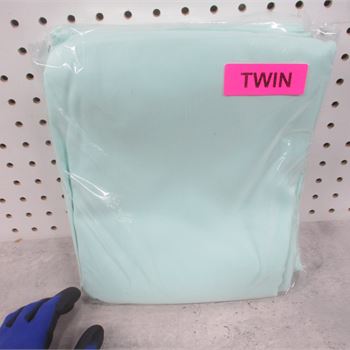 Amazon Basics Soft Microfiber Sheet Set with Elastic Pockets - Twin, Light Jade Green GK8Y