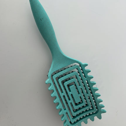 SWEET VIEW Curly Hair Brush, Tangle-Free Defining Brush for Volume, Curl Definition, Edge Lifting, and Enhancing Waves (Green)