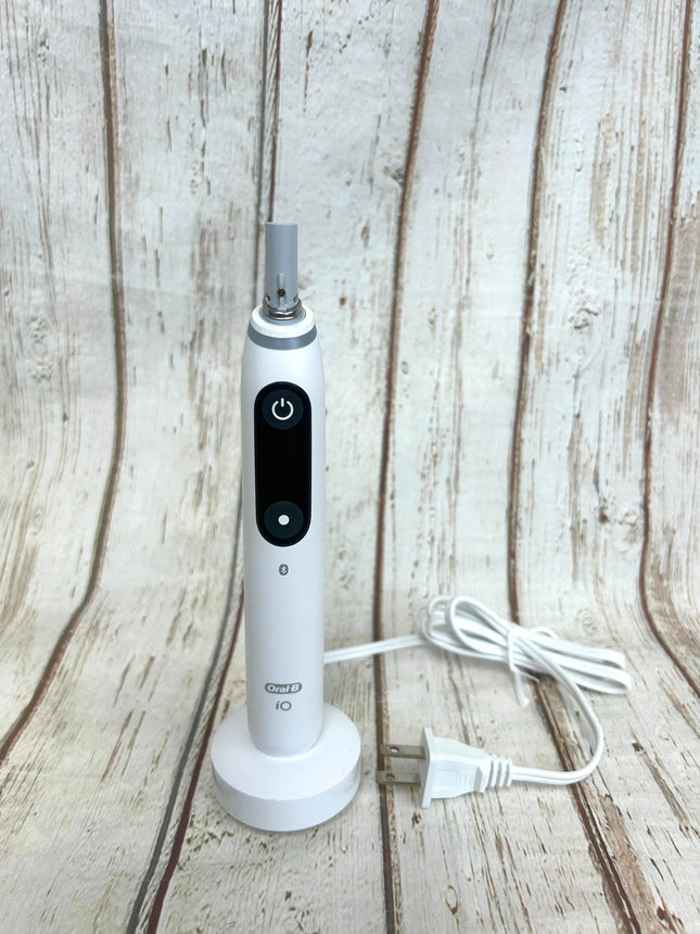 Oral-B iO Series 7 Rechargeable Electric Toothbrush White