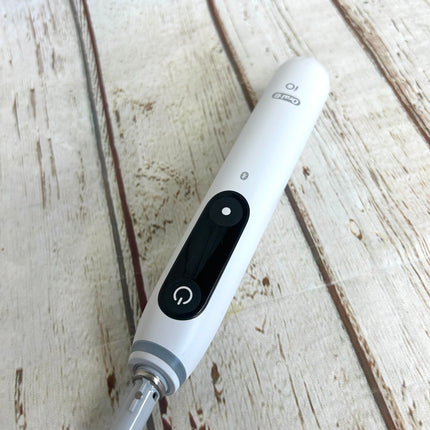 Oral-B iO Series 7 Rechargeable Electric Toothbrush White