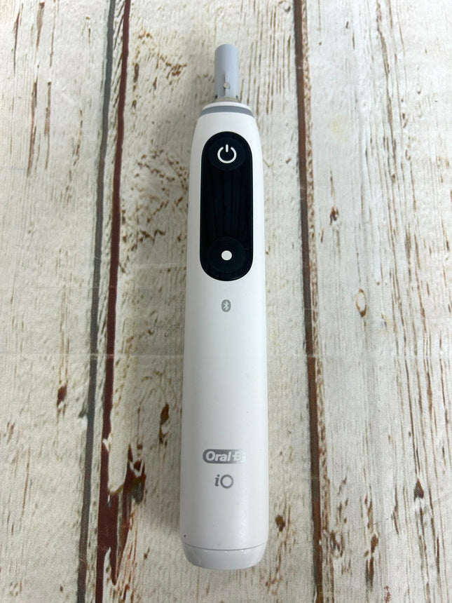 Oral-B iO Series 7 Rechargeable Electric Toothbrush White