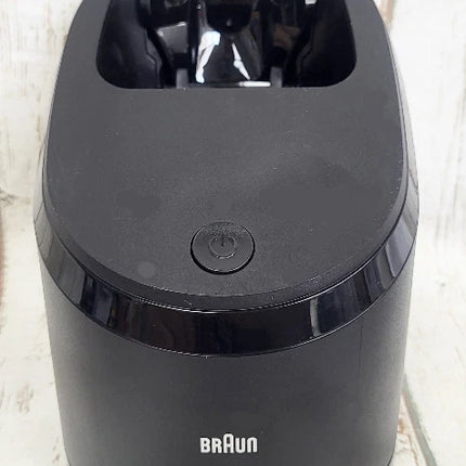 BRAUN S8 Series Wet & Dry Electric Shaver with Charger & smart Center