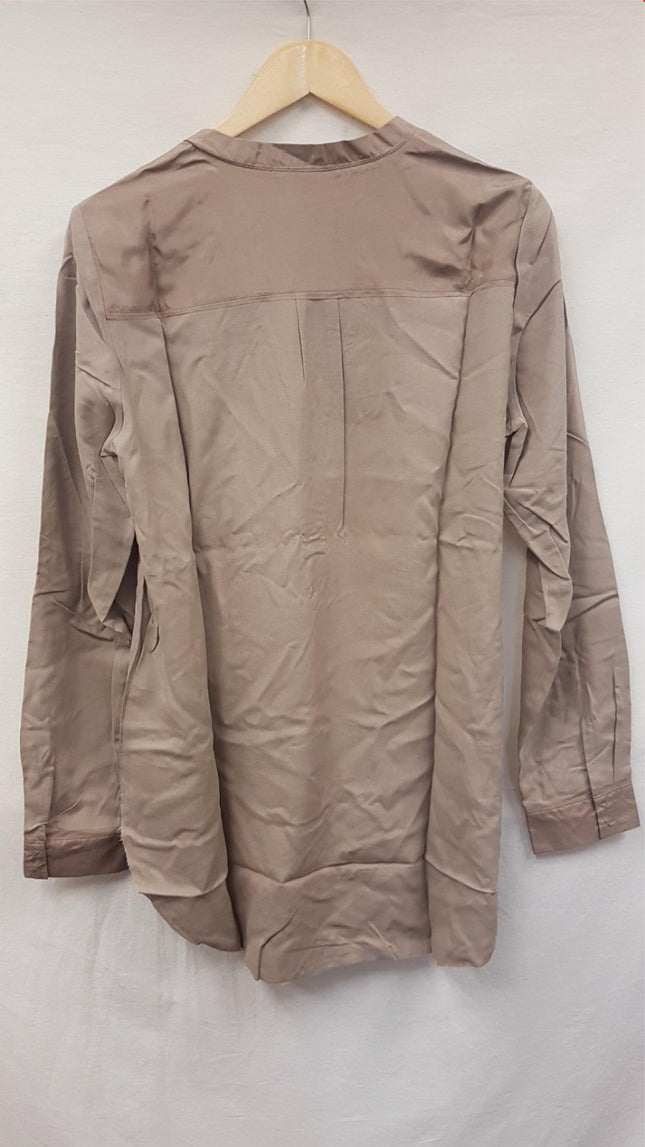 New GO Silk Long Sleeve with V-Neck Design Brown L