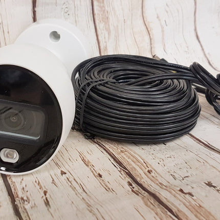 Lorex C883DA Indoor Outdoor Deterrence HD 4K Security Camera W. 50 feet cable