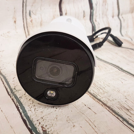 Lorex C881DA 4K Ultra HD Active Deterrence Security Camera REFURBISHED