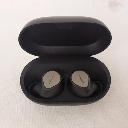 Jabra Elite 7 Pro True Wireless Noise Canceling In-Ear Earbuds -Titanium Black LIKE NEW