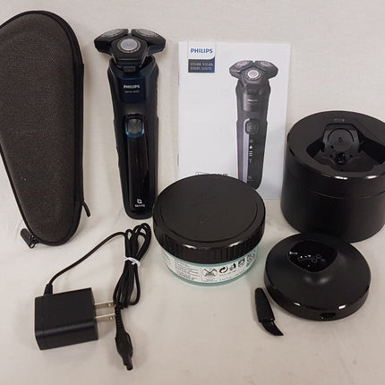 Philips Shaver Series 5000 Wet & Dry Electric Shaver with Quick Cleaning Pod  S5579/94