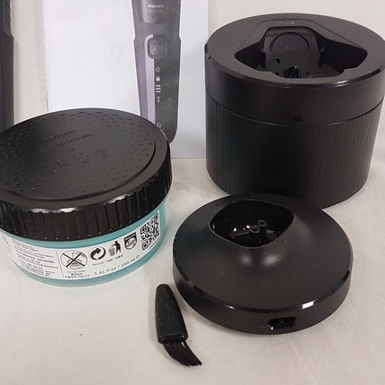 Philips Shaver Series 5000 Wet & Dry Electric Shaver with Quick Cleaning Pod  S5579/94