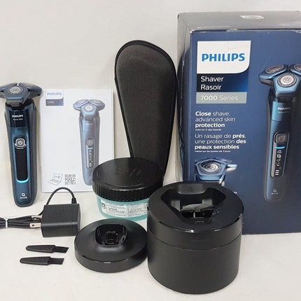 Philips Shaver Series 7000 Wet/Dry Shaver w/Cable-Free Quick Clean Pod, S7786/50 OPEN BOX