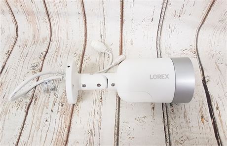 Lorex E891AB-Z 4K Ultra HD Smart Deterrence IP Camera w Color Night Vision REFURBISHED