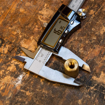 Fuller Precision 8-Inch SAE/Metric Digital Fractional Calipers, 222-1022