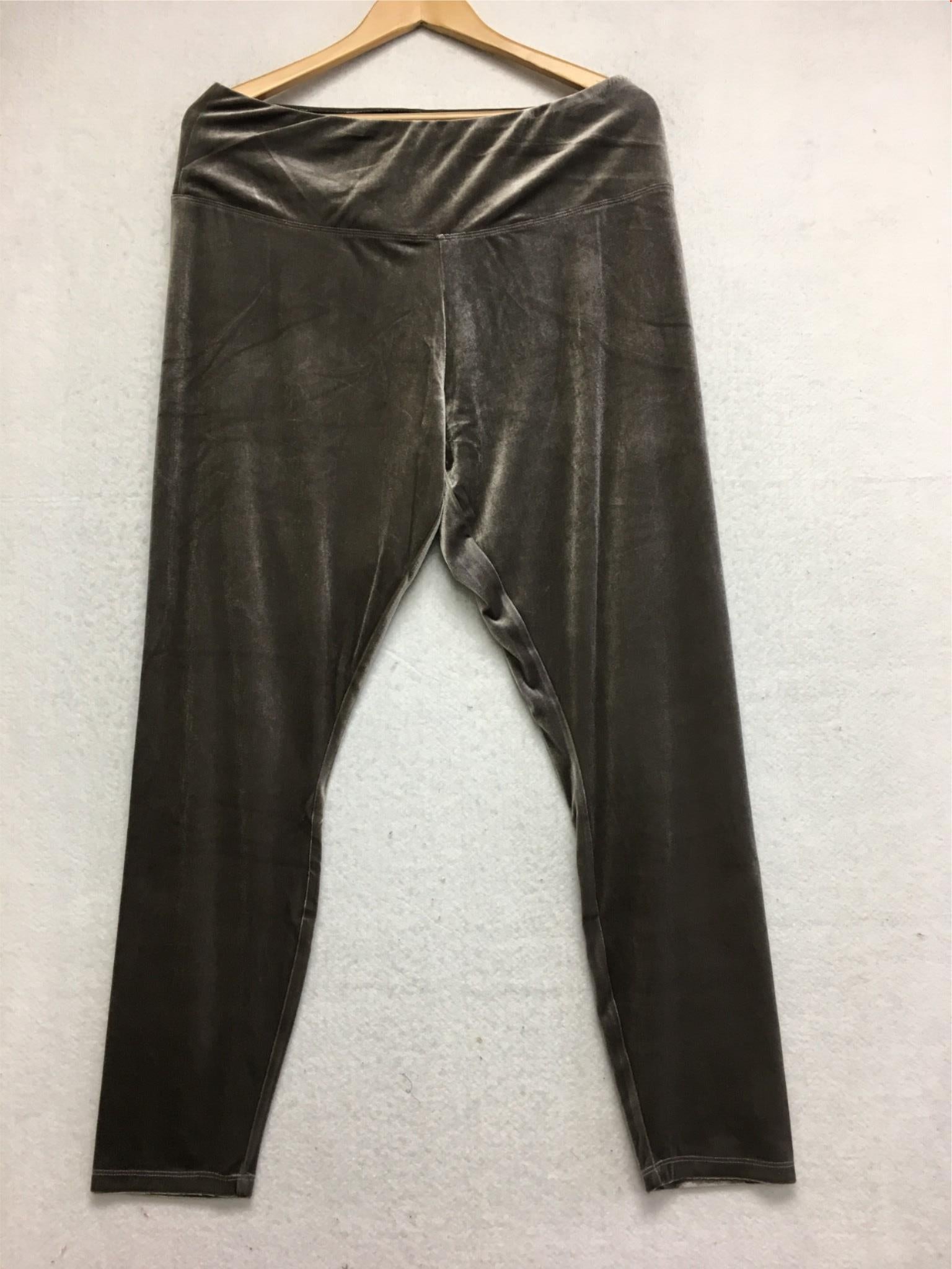 New MARLA WYNNE Women's Velvet Pants in Taupe 3X