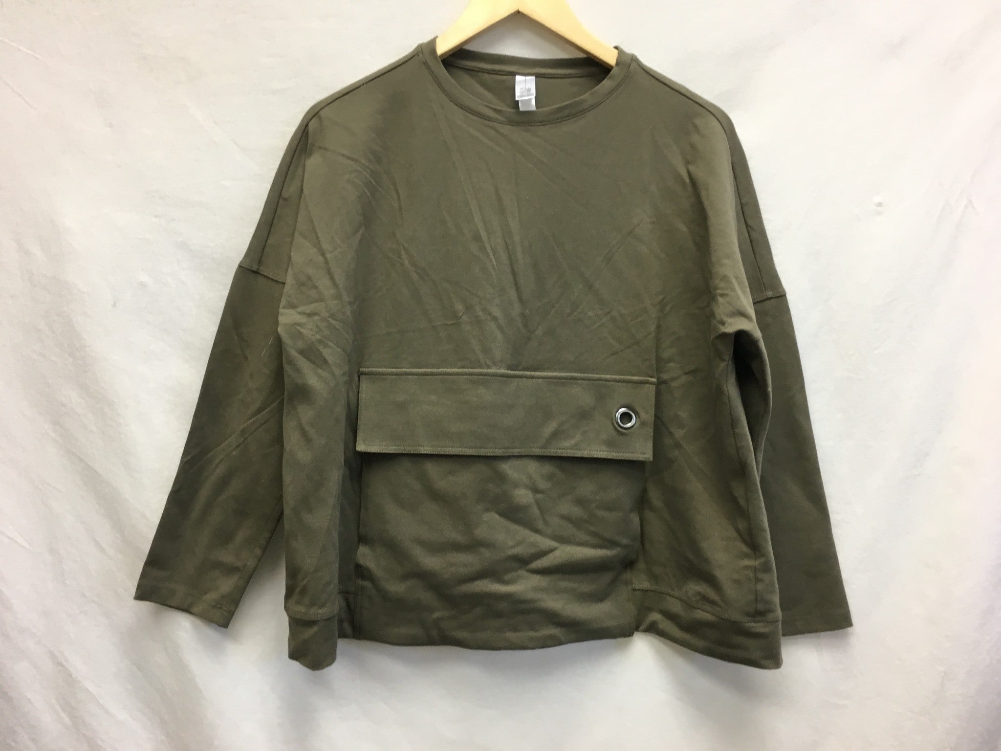 New Marla Wynne Front Pocket Detail Box Top Olive Grey S