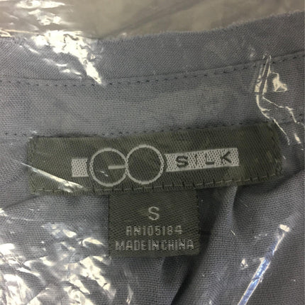 New GO Silk, GO Off Beat Top Chambray Small