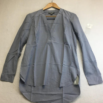 New GO SILK, Go Everywhere Top Chambray Small