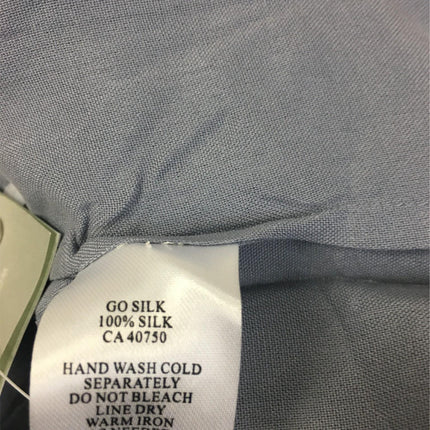 New GO SILK, Go Everywhere Top Chambray Small